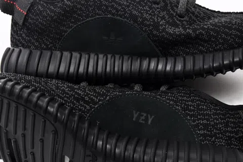 Yeezy Boost 350 Black – photo 9