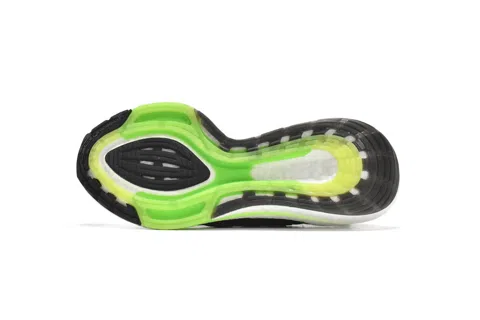 adidas Ultraboost 22 Black/White/Green – photo 6