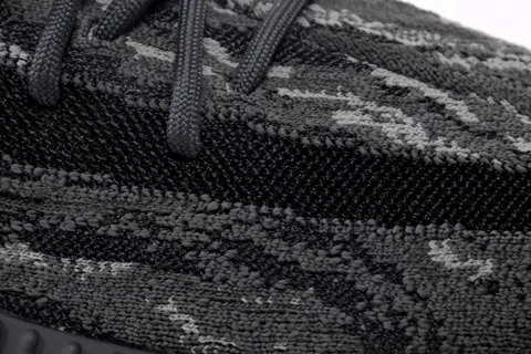 Yeezy Boost 350 V2 Dark Salt – photo 9