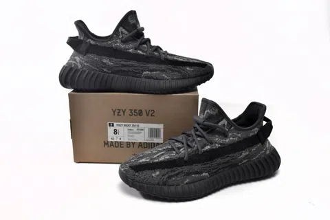 Yeezy Boost 350 V2 Dark Salt – photo 12