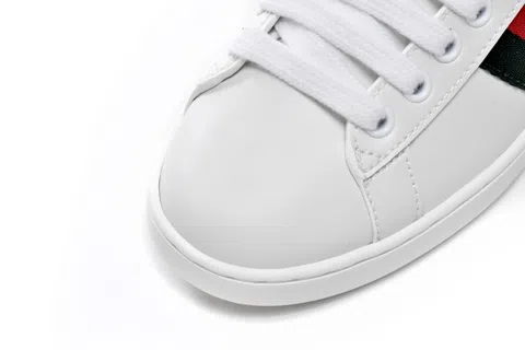 Gucci x adidas Gazelle Bee – photo 7