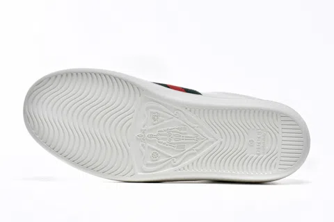 Gucci x adidas Gazelle Bee – photo 4