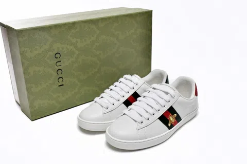 Gucci x adidas Gazelle Bee – photo 8