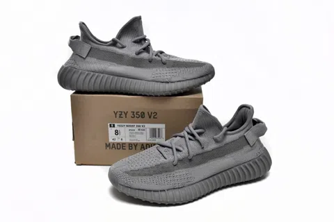 Yeezy Boost 350 V2 Grey – photo 8