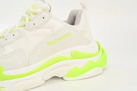 Balenciaga Triple S Glow White – photo 4