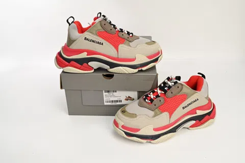 Balenciaga Triple S Red – photo 10