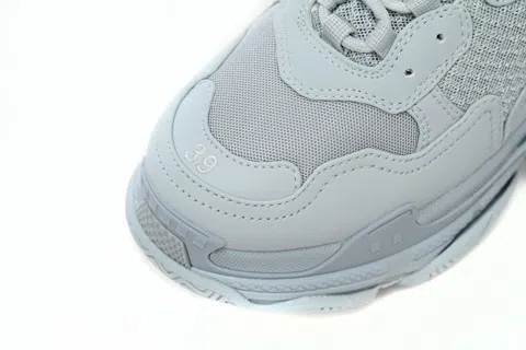 Balenciaga Triple S Cream – photo 8