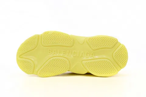 Balenciaga Triple S Yellow – photo 5
