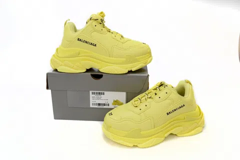 Balenciaga Triple S Yellow – photo 10
