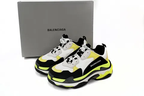 Balenciaga Triple S Black/White/Yellow – photo 9