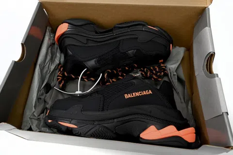 Balenciaga Triple S Black/Orange – photo 11