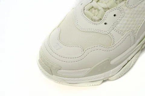 Balenciaga Triple S Glow – photo 7