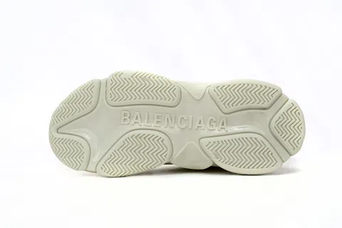 Balenciaga Triple S Glow – photo 5