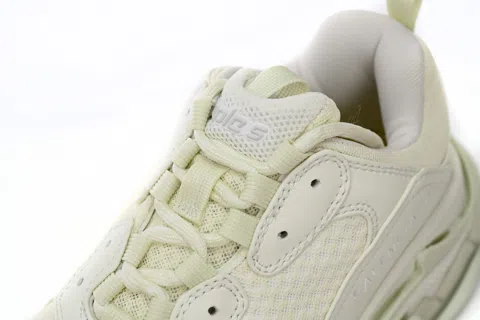 Balenciaga Triple S Glow – photo 6