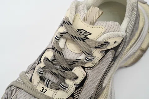 Balenciaga 3XL Cream/Gold – photo 7