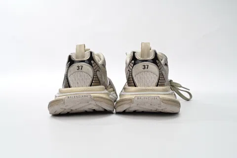 Balenciaga 3XL Cream/Gold – photo 5