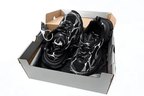 Balenciaga 3XL Black/White – photo 11