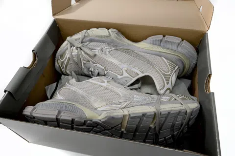 Balenciaga 3XL Champagne – photo 9