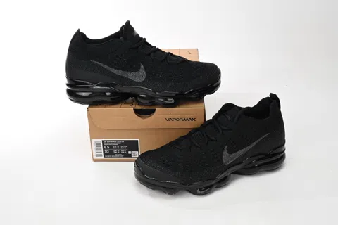 Nike Air VaporMax Triple Black – photo 10