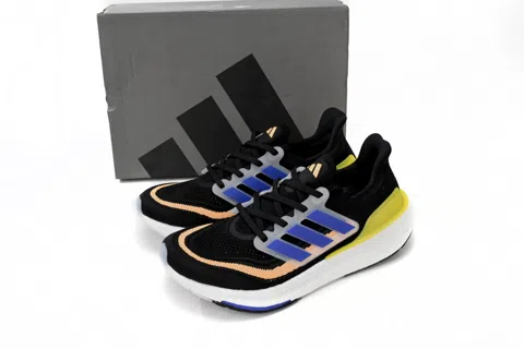 adidas Ultraboost Light Black/Pink/Blue – photo 9