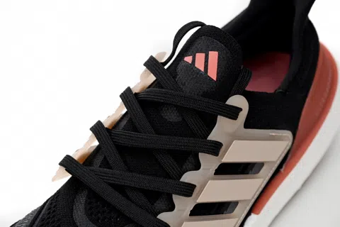 adidas Ultraboost Light Black/Burgundy – photo 7