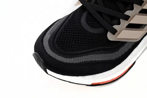 adidas Ultraboost Light Black/Burgundy – photo 8