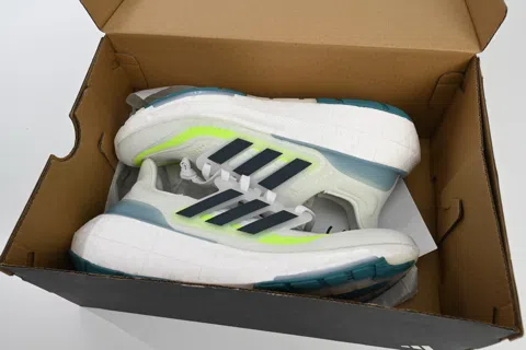 adidas Ultraboost Light Black/Light Green – photo 11
