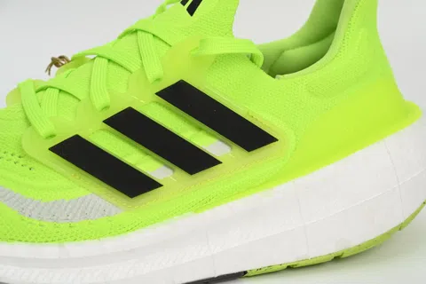 adidas Ultraboost Light Black/Green – photo 6