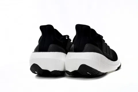 adidas Ultraboost Light Black/White – photo 7