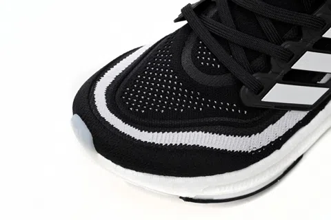 adidas Ultraboost Light Black/White – photo 8