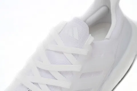 adidas Ultraboost Light Triple White – photo 6