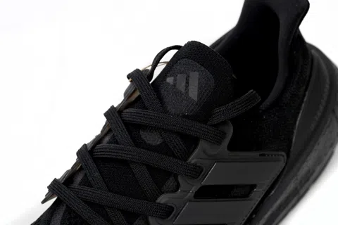 adidas Ultraboost Light Triple Black – photo 7