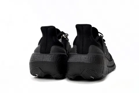 adidas Ultraboost Light Triple Black – photo 4