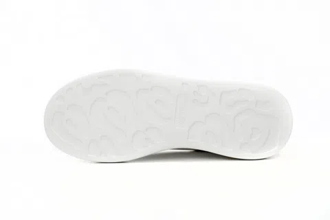 Alexander McQueen Oversized Sneaker Gold – photo 5