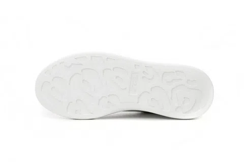 Alexander McQueen Oversized Sneaker Crystal – photo 5