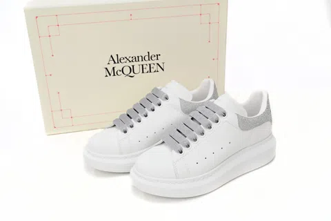 Alexander McQueen Oversized Sneaker Crystal – photo 8