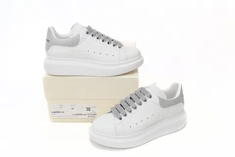 Alexander McQueen Oversized Sneaker Crystal – photo 9