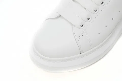 Alexander McQueen Oversized Sneaker Silver – photo 7