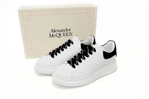 Alexander McQueen Oversized Sneaker Black – photo 8