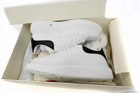 Alexander McQueen Oversized Sneaker Black – photo 10