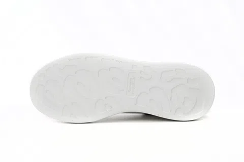 Alexander McQueen Oversized Sneaker Black – photo 5