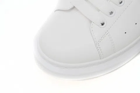Alexander McQueen Oversized Sneaker Black – photo 7