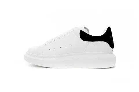 Alexander McQueen Oversized Sneaker Black