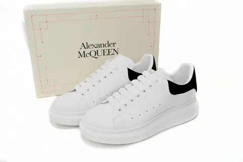 Alexander McQueen Oversized Sneaker Black – photo 8