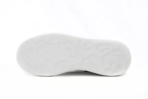 Alexander McQueen Oversized Sneaker Stone – photo 5