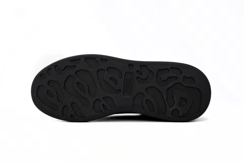 Alexander McQueen Oversized Sneaker Triple Black – photo 5