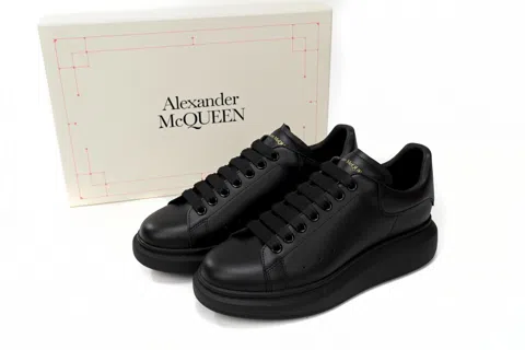 Alexander McQueen Oversized Sneaker Triple Black – photo 8