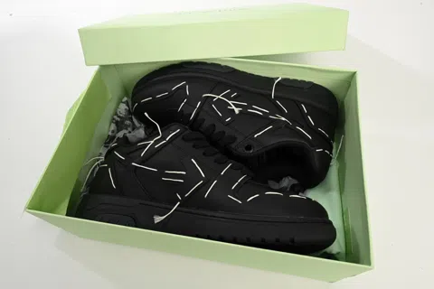 Off-White Out Of Office Black/White – photo 12