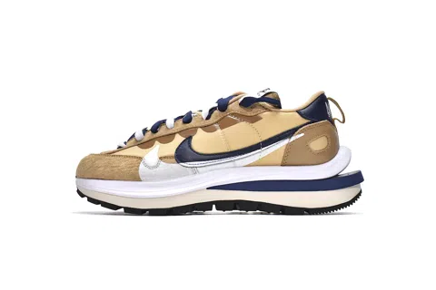 Nike sacai x Nike VaporWaffle Khaki