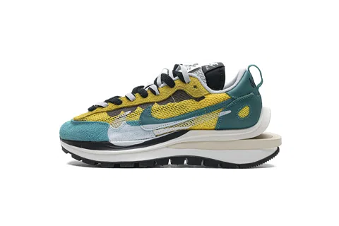Nike sacai x Nike VaporWaffle Green
